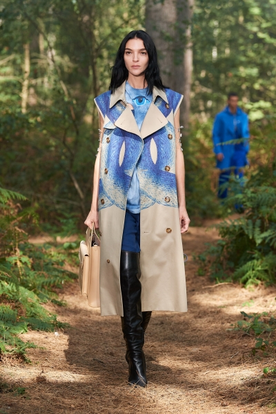 أزياء Burberry لربيع 2021